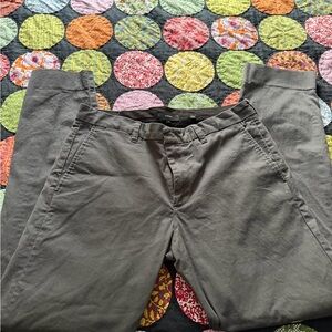 Vince Men's Gray Griffith Slim Fit Chino